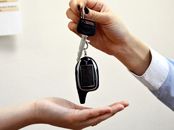 автокөлік кілттері
